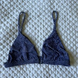 Acacia bikini top